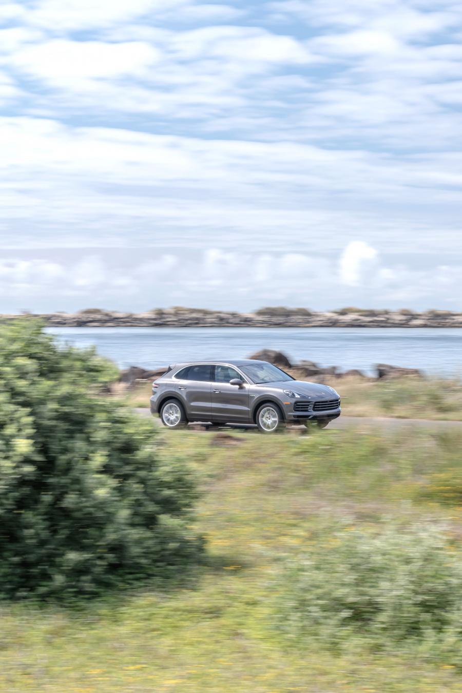  Porsche Cayenne E-Hybrid (PO536) 2018 года  (NA) (фото 2 из 38)